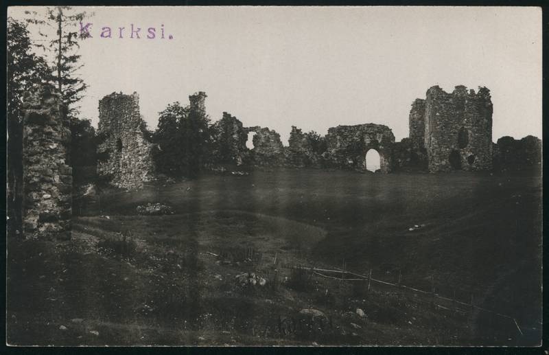 Postcard, Karksi-Nuia, Karksi castle shelves