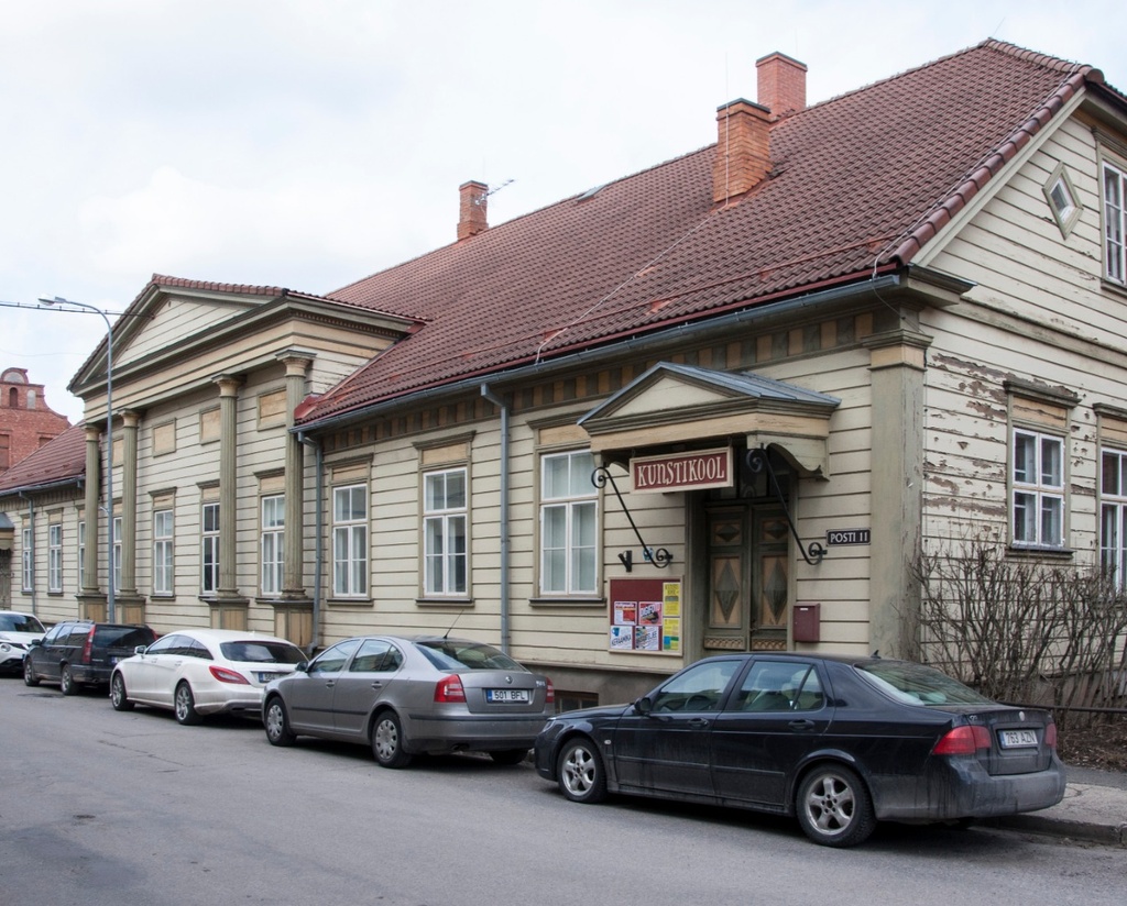 värvifoto, Viljandi, Posti tn 11, õmblustootmiskoondis Baltika, Viljandi tsehh, 1983 rephoto