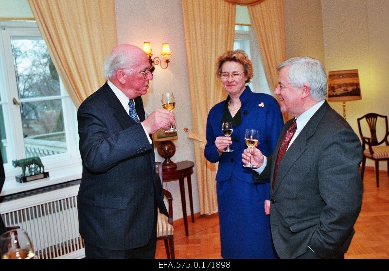 President of the Republic of Slovenia Milan Kucan (best 1.) Welcome to the President of the Republic of Estonia, Lennart Meri and Mrs Elle Meri, during their state visit to Estonia.