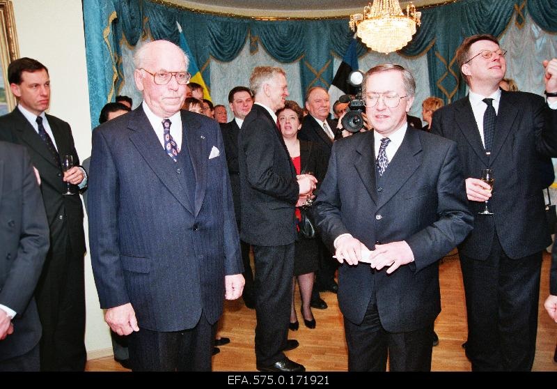 President of the Republic of Estonia Lennart Meri (from the left), Minister of Foreign Affairs of Ukraine Boris Tarasjuk and Minister of Foreign Affairs of the Republic of Estonia Raul Mälk at the opening of the Ukrainian Embassy.