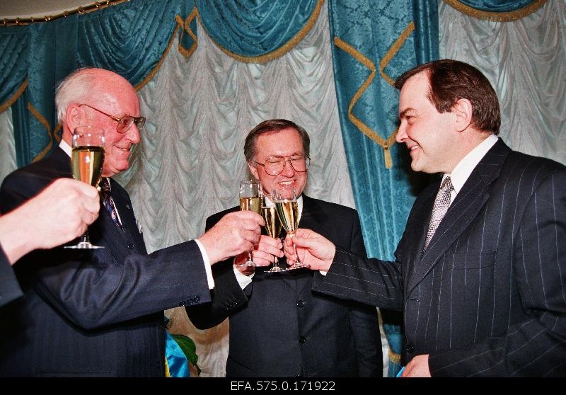 President of the Republic of Estonia Lennart Meri (from the left), Minister of Foreign Affairs of Ukraine Boris Tarasjuk and Prime Minister of the Republic of Estonia Mart Siimann at the opening of the Ukrainian Embassy.