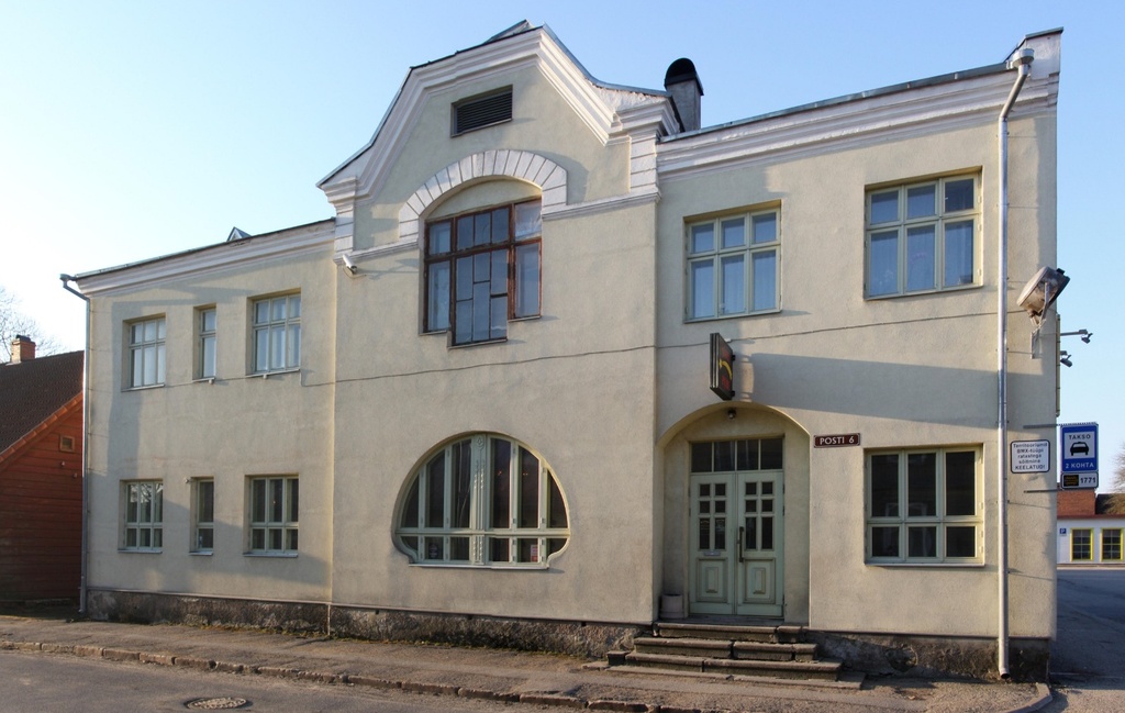 foto Viljandi, Posti tn 6, Käsitööliste Abiandmise Seltsi maja u 1920 F J.Riet rephoto