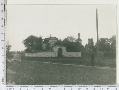 Karksi Manor of von Lievenite Graves in Karksi-Nuias. Grave Šeremetjev's grave according to the people's tradition  similar photo