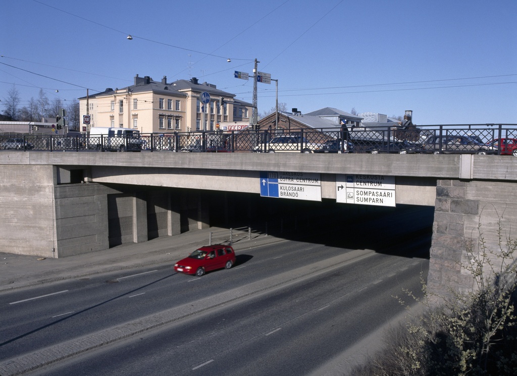 Hämeentie 39a, maantiesilta.