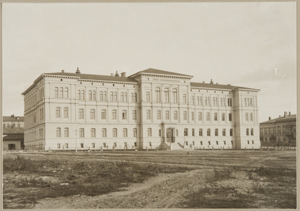 Teknillinen korkeakoulu, Abrahaminkatu 1-5, rakennus valmistunut vuonna 1877.