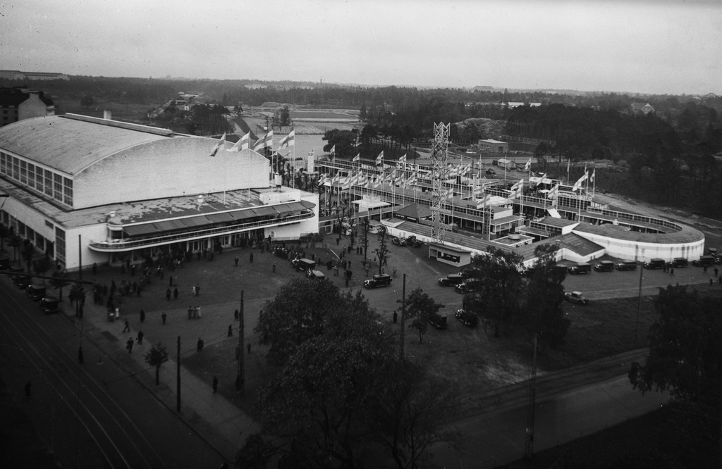 Suurmessut 1935 Helsingin messuhallissa