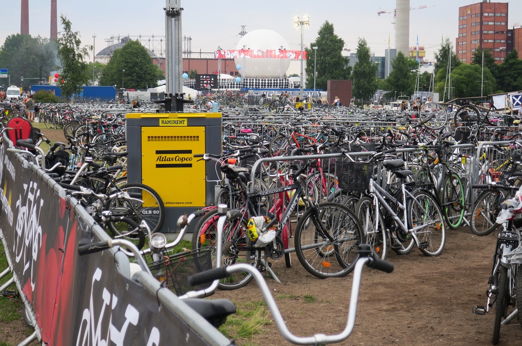 Näkymä Flow festivalin pyöräparkkiin elokuussa 2018.