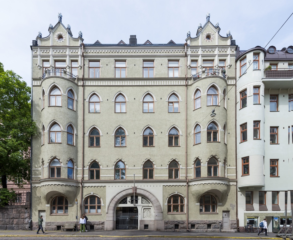Liisankatu 11. G.W. Nybergin suunnittelema rakennus vuodelta 1906.