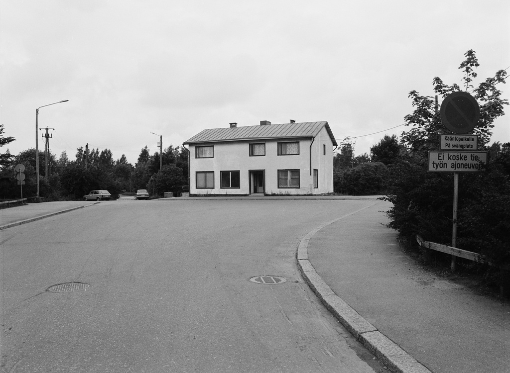 Malmi, Karviaistie 11.  Nykyinen Karviaistie 13.