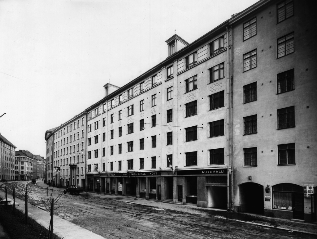 Museokatu 44, 42.