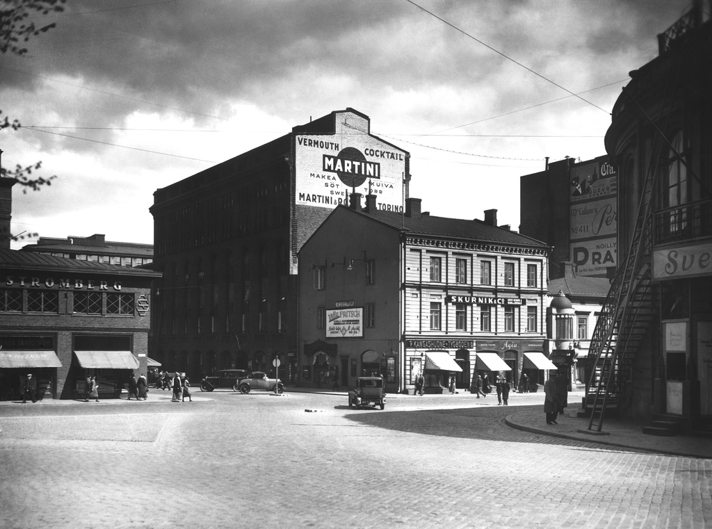 Pohjoisesplanadi 39. Keskuskatu 1 a.