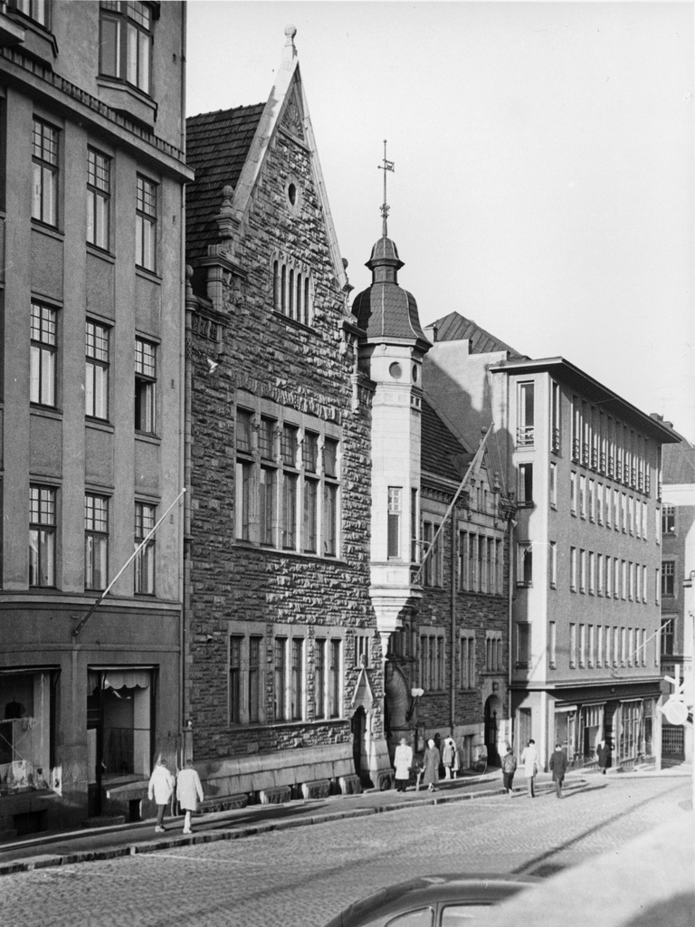 Kasarmikatu 40, Nylands Nation. Rakennus vihittiin käyttöön 1901. Arkkitehti Karl Hård af Segerstad.