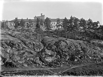 Taustalla Alppikatu 9, 7.  Näköala Helsinginkatu 37:n kohdalta etelään.  duplicate photo
