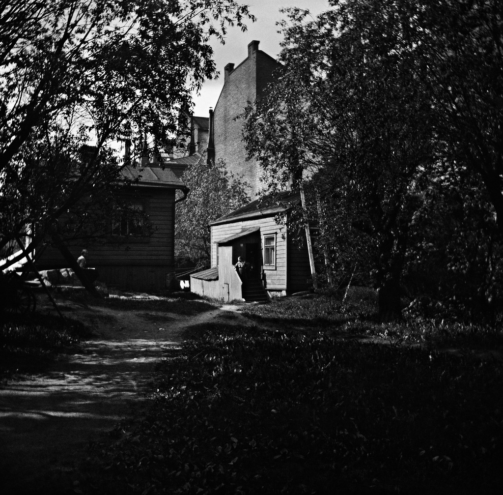 Iso Roobertinkatu 35, piha.