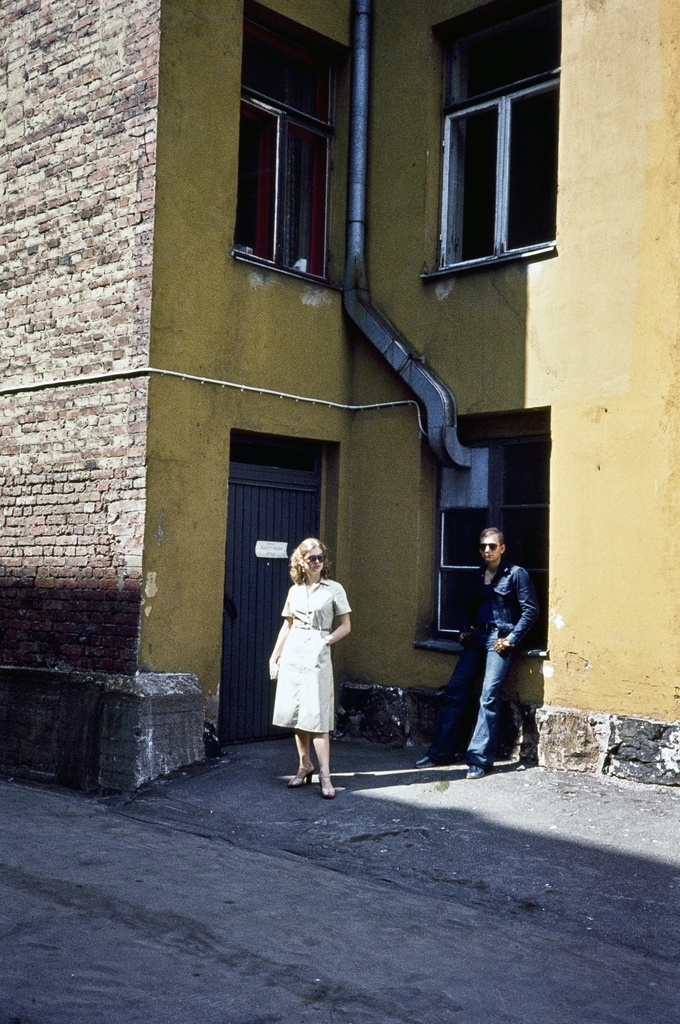 Pihanäkymä Yrjönkatu 29, kortteli Kukko, sisäänkäynti