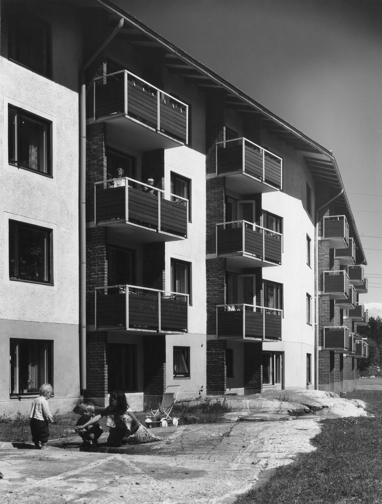 Siilitie 1. Länsi-Herttoniemi. Arkkitehti Kaj Englund 1957.
