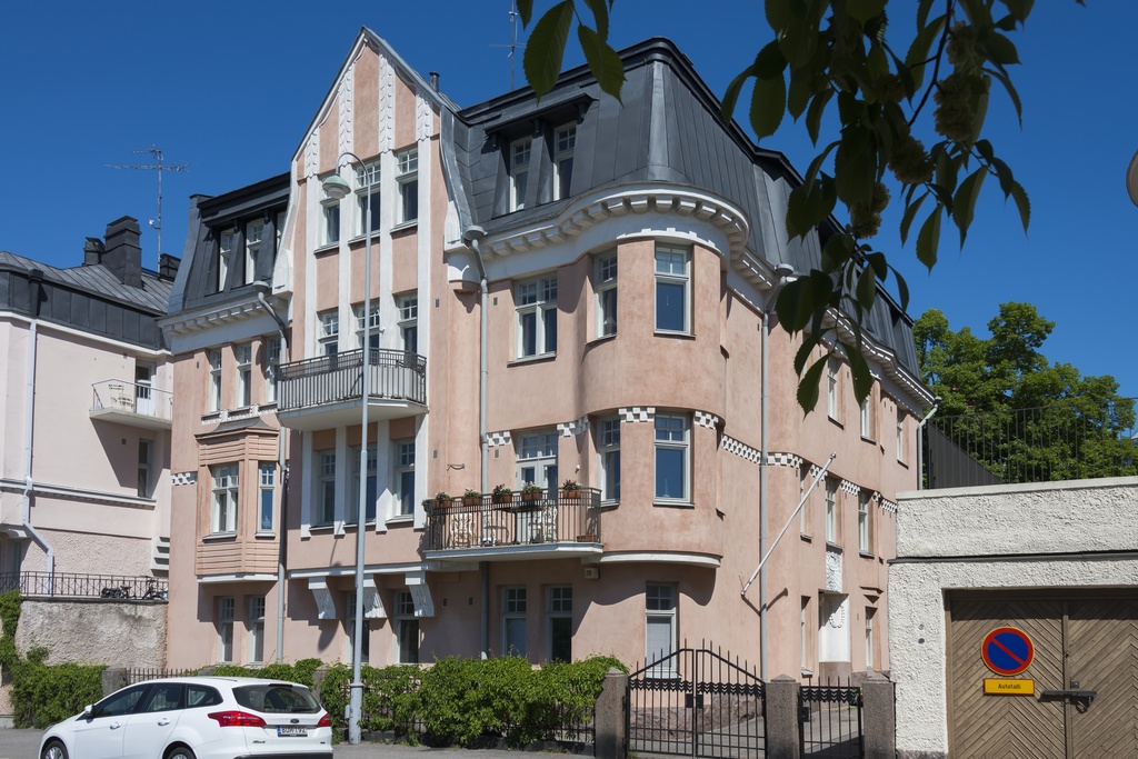 Merikatu 35. Leuto A. Pajusen ja F.Hj