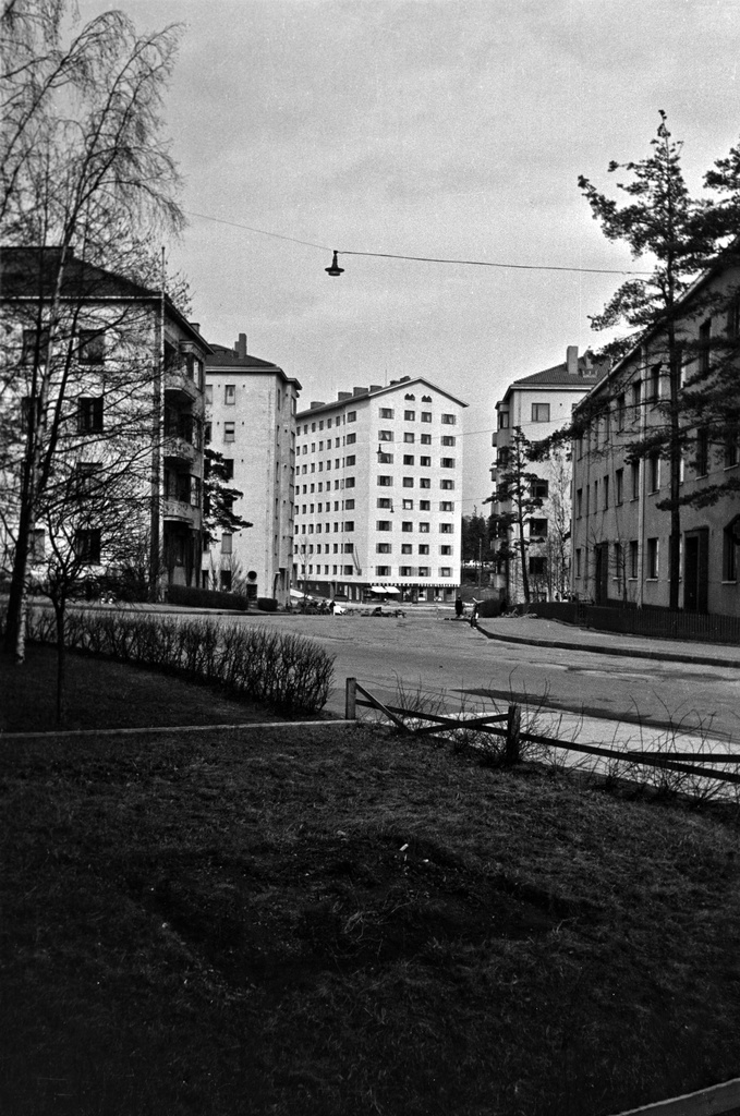 Näkymä Pihlajatien ja Honkatien risteyksestä Mannerheimintielle