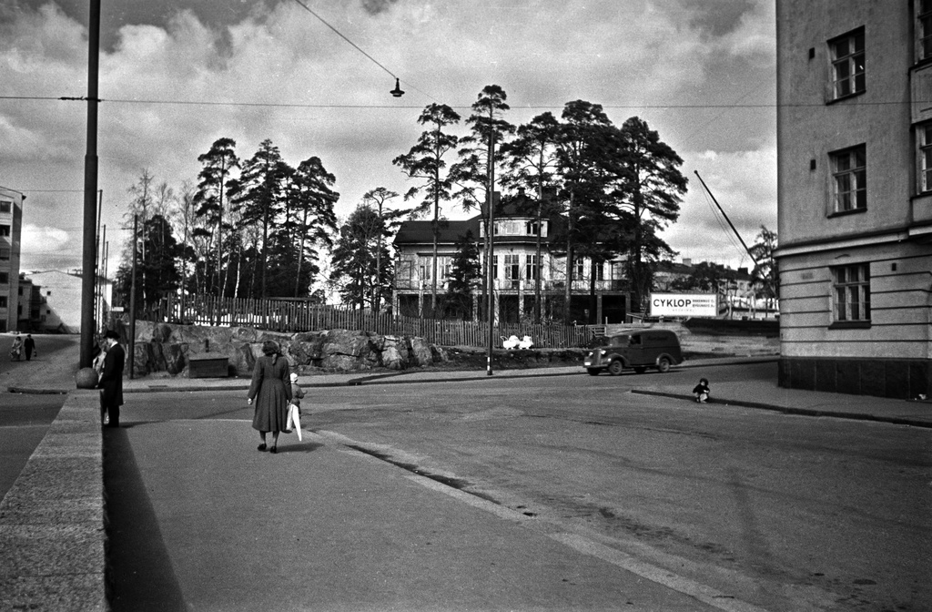 Topeliuksenkadun ja Stenbäckinkadun risteys