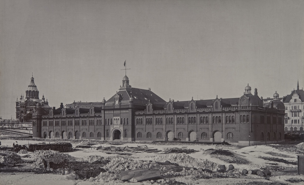 Tulli- ja pakkahuone, Katajanokanlaituri 5. Rakennus valmistui vuonna 1901.