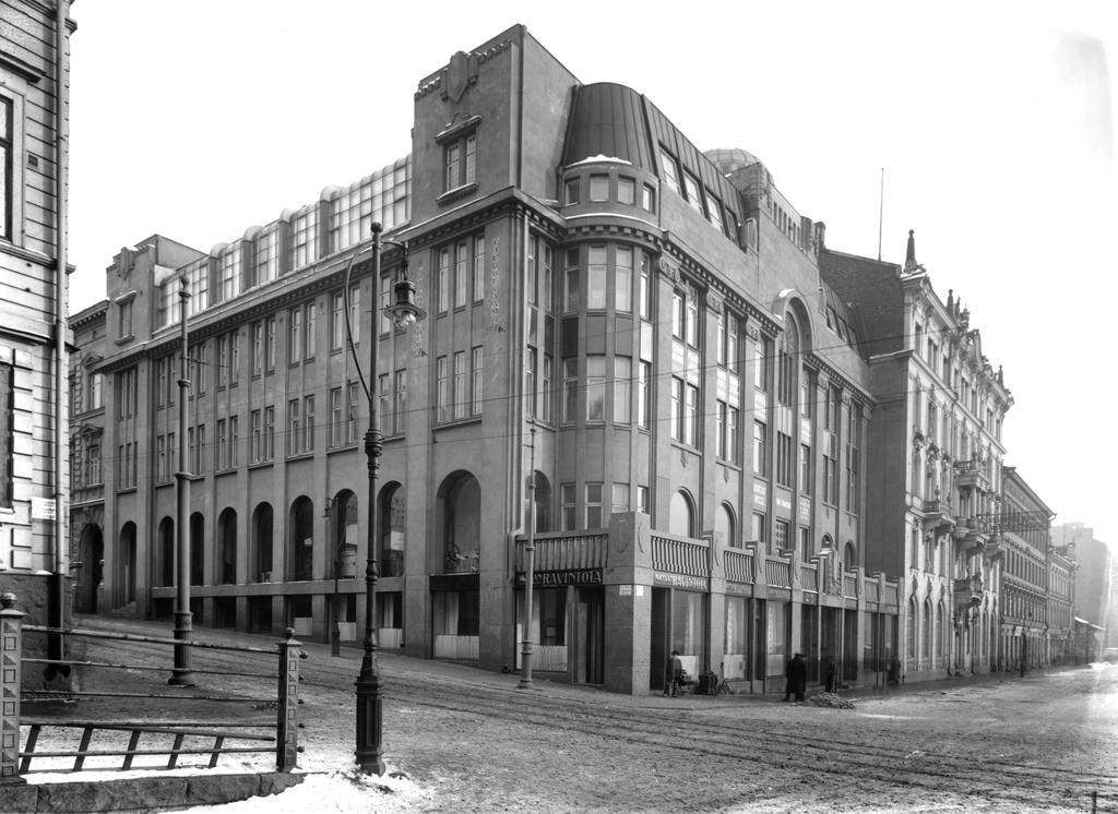 Vilhonkatu 6  -  Mikonkatu 19.