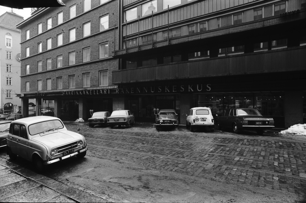 Eerikinkatu 11. Rakennuskeskuksen talo Eerikinkadulla.