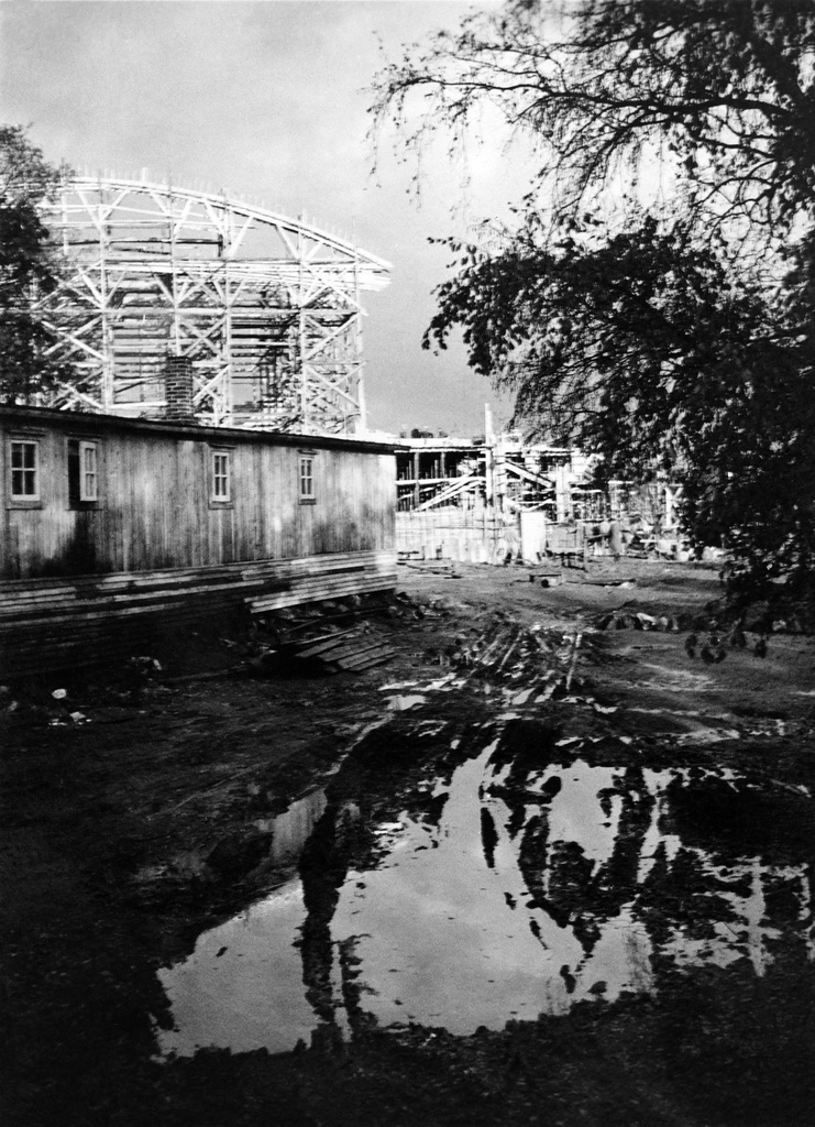 Messuhallin (= Töölön kisahalli) rakennustyömaa 1935.