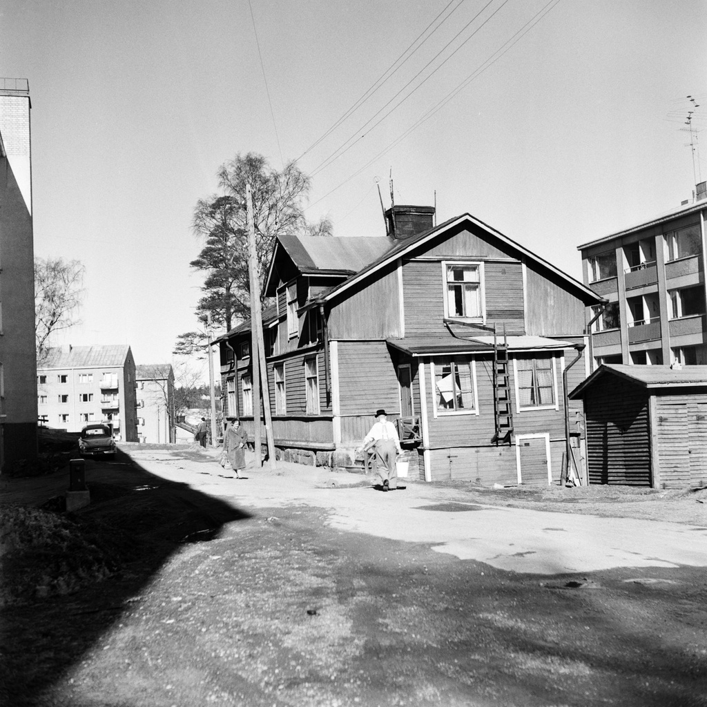 Näkymä Vellamonkatua pitkin pohjoiseen