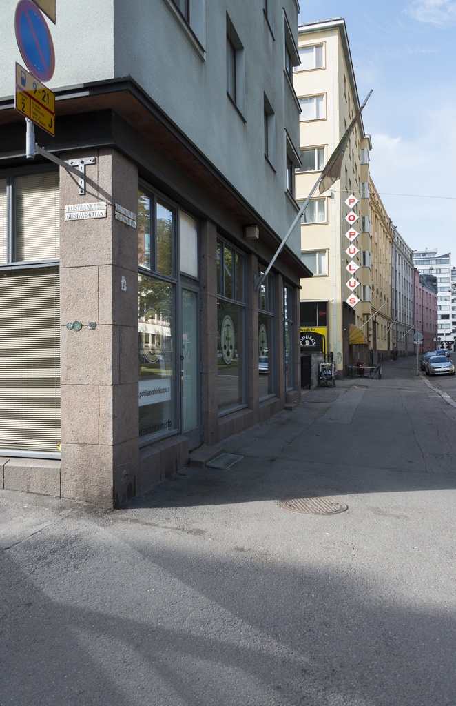 Aleksis Kiven katu 20, 22. Näkymä Kustaankadun ja Aleksis Kiven kadun kulmasta