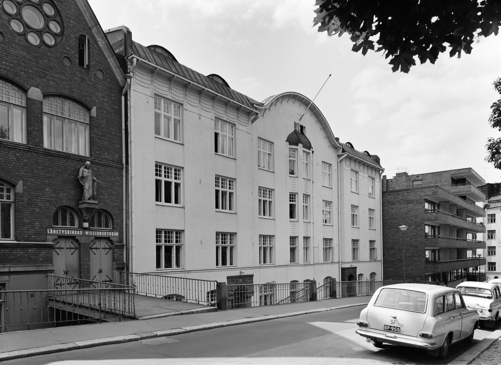 Tähtitorninkatu 18 (osa), 20, 22 (osa)