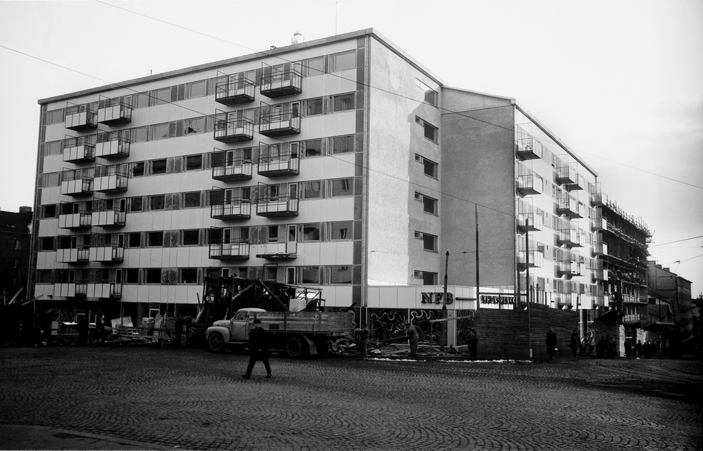 Porthaninkatu 11 (Viides linja 8) rakennustöitä, kuvattuna pohjoisesta