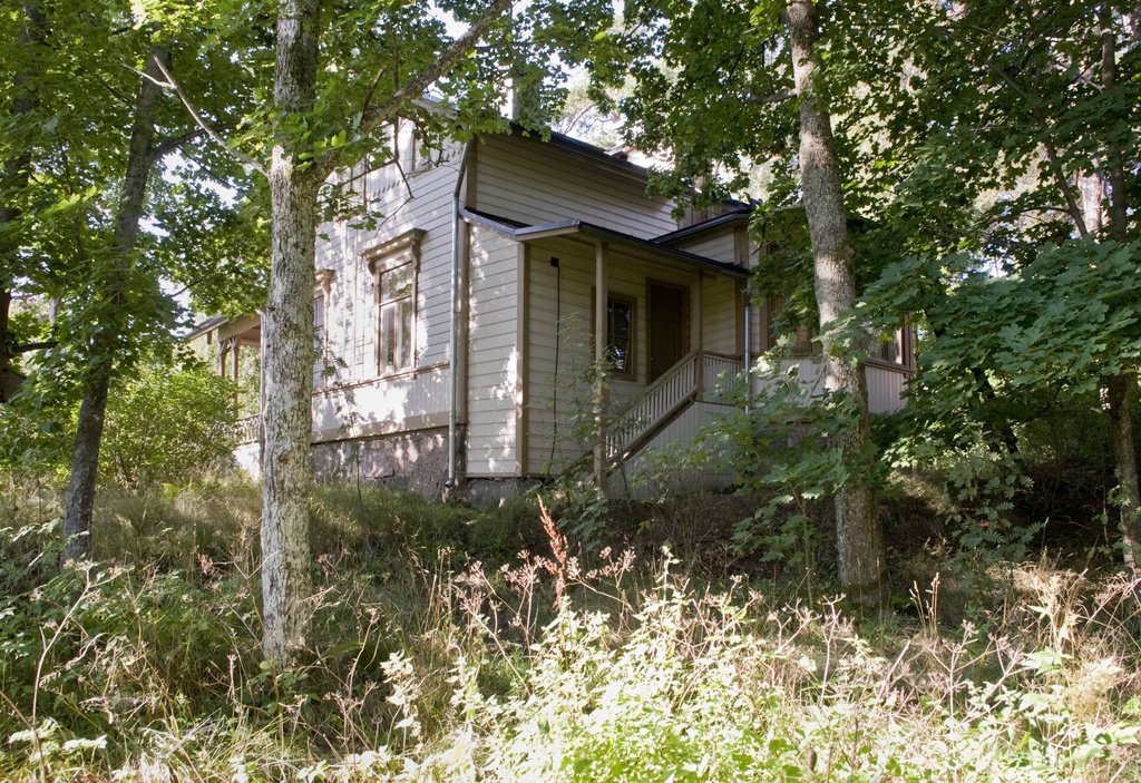 Laajasalo Nuottaniemi, Villa Tallbacka.