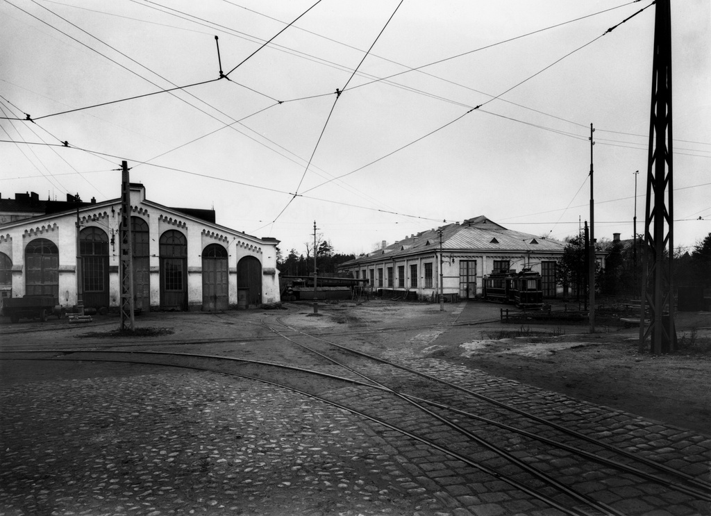 Töölön raitiovaunuhalli.