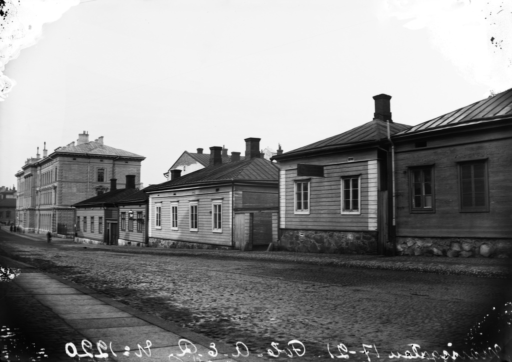 Mariankatu 19, 21, 23.