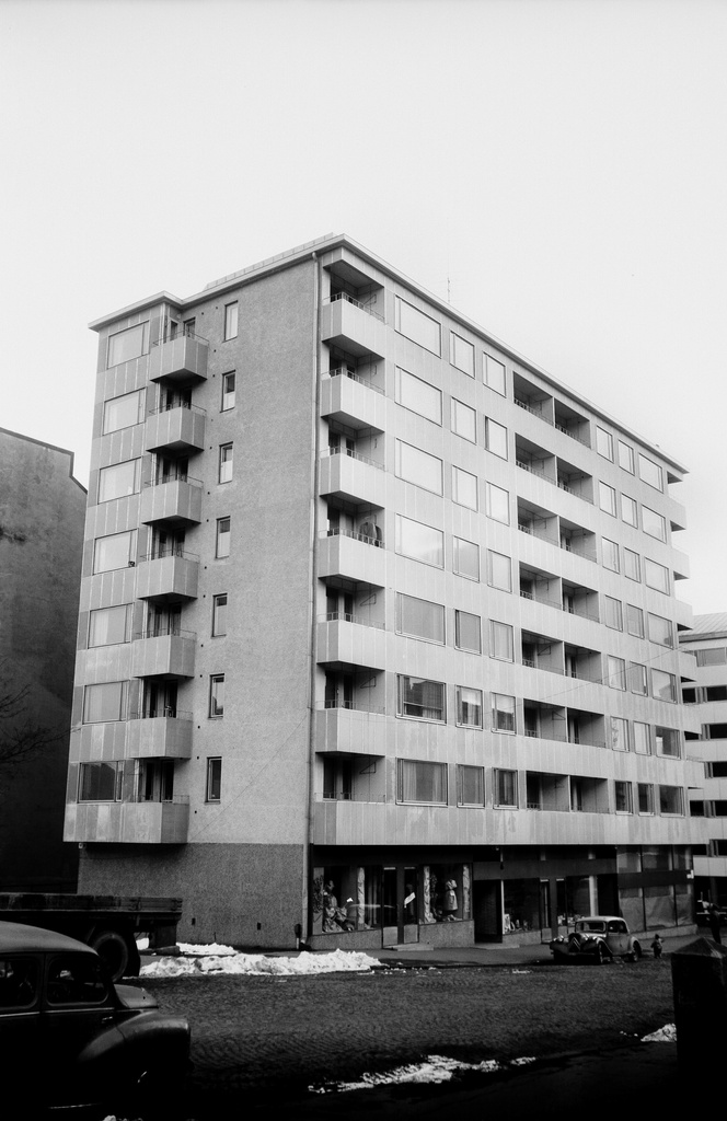 Porthaninkatu 13 (Haapaniemenkuja, nyk. Ässänrinne 10) kuvattuna pohjoisesta