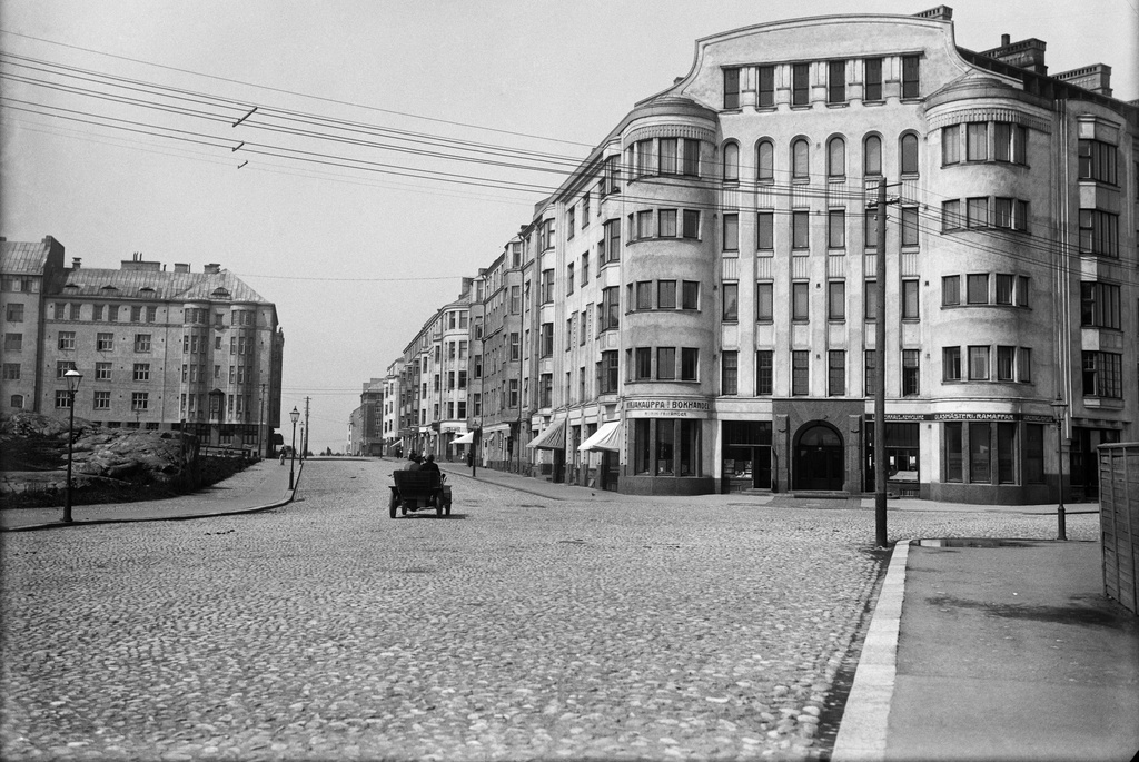 Museokatu 3, 5, 7, 9, 11, 18.