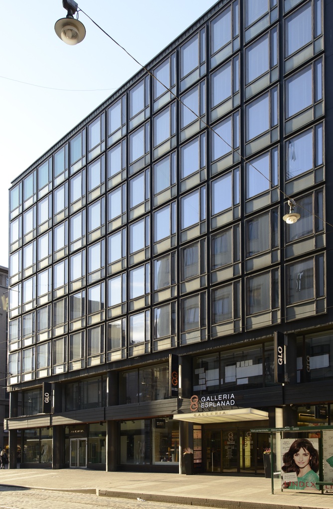 Aleksanterinkatu 40 - Kluuvikatu 4. Arkkitehdit Antero Pernaja & N-H Sandell, 1962.