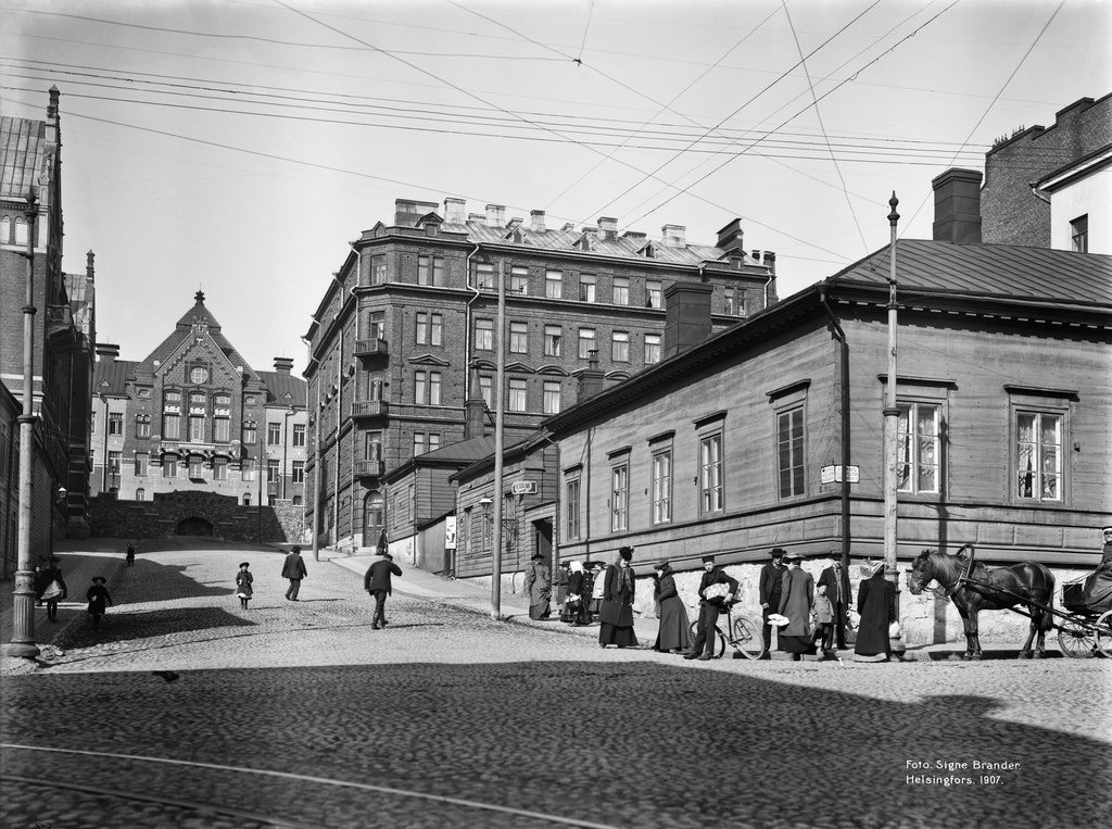 Nikolainkatu (Snellmaninkatu) 27, 29