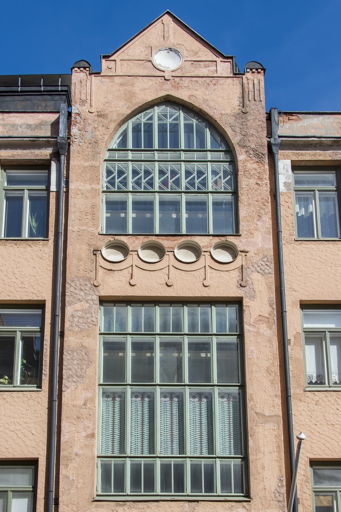 Kristianinkatu 17. Rakennuksen on suunnitellut Nyberg & Löppönen. Rakennusvuosi 1904.