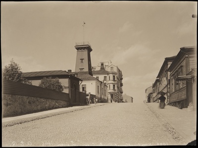 Konstantininkatu (=Meritullinkatu) 12b, 14, 9, 11. Pohjoinen palotorni  duplicate photo