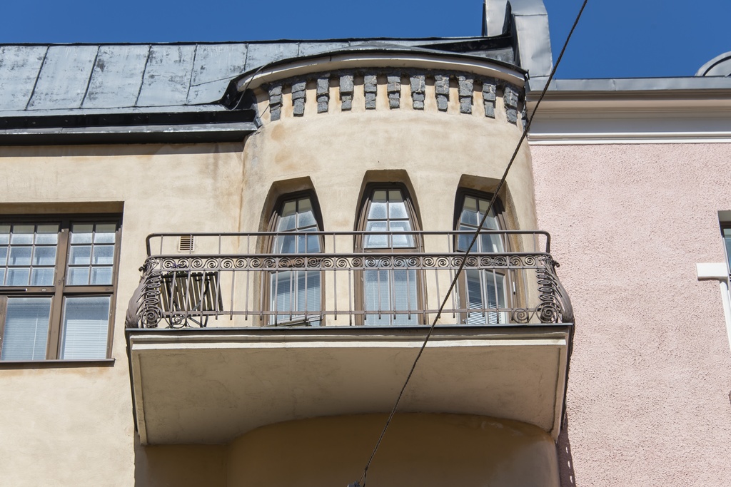 Pietarinkatu 9. Usko Nyströmin suunnittelema rakennus "Kointähti" vuodelta 1907.