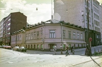 Tehtaankatu 36-40 Telakkakadun puolelta nähtynä  similar photo