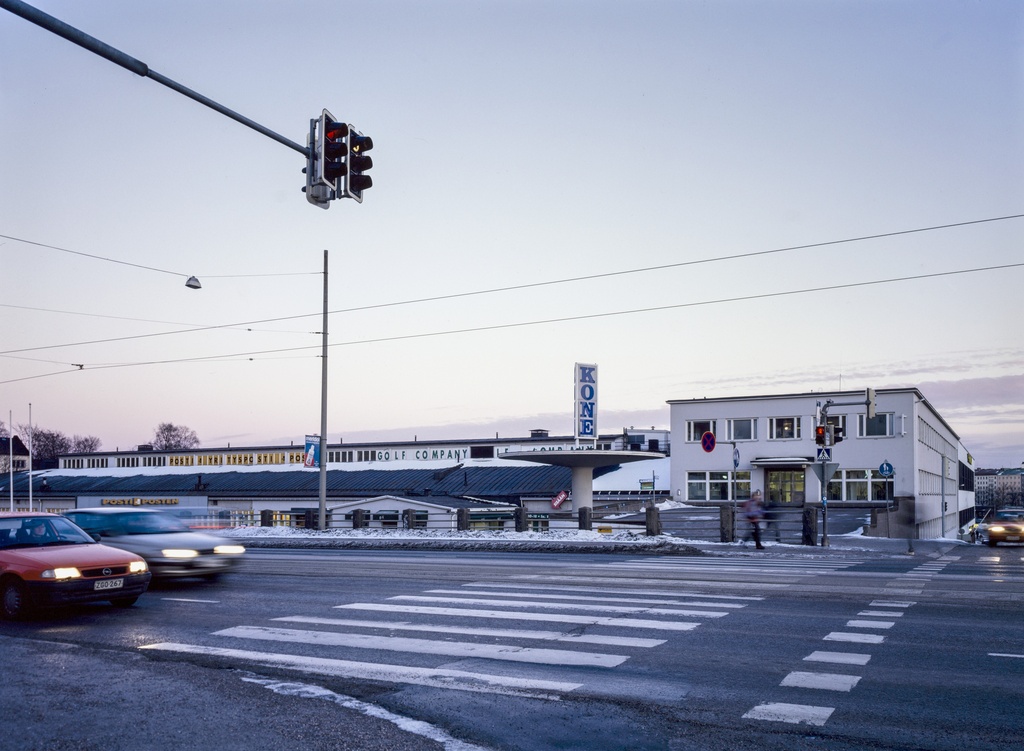 Sturenkatu 21 - Teollisuuskatu 5 - Roineentie 10. Kone OY