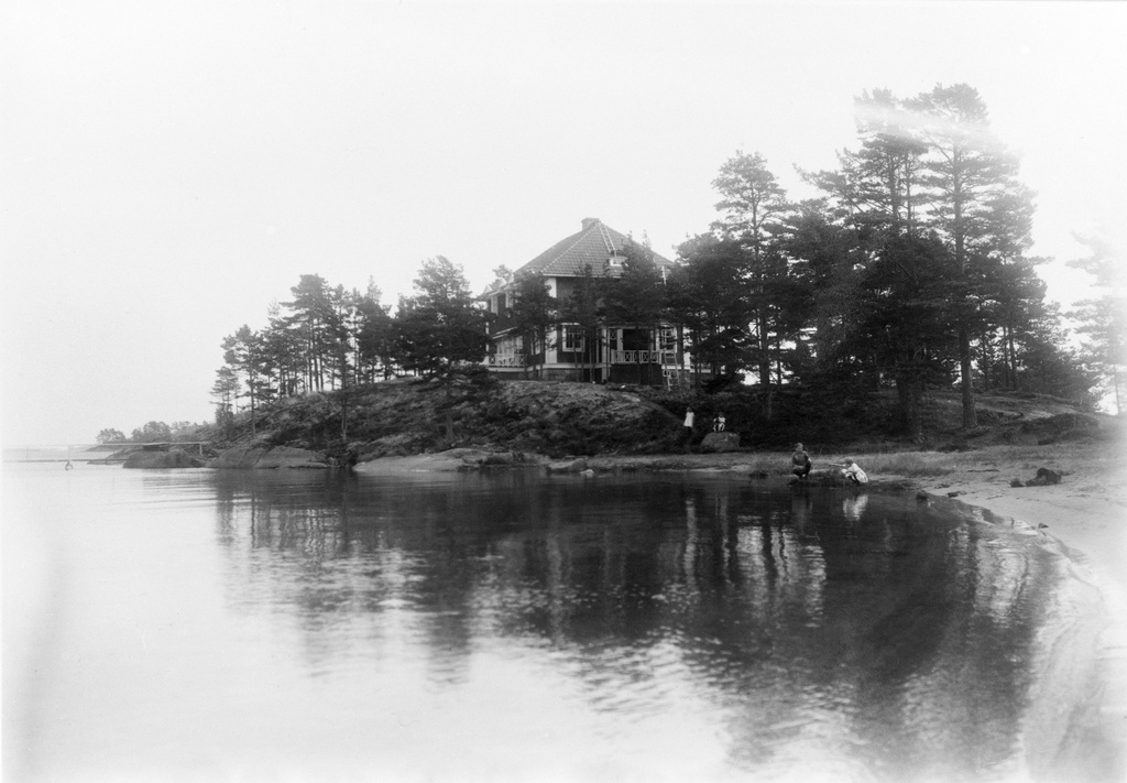 Vuosaari, Kallvik. Schroderuksen huvila Talludden.