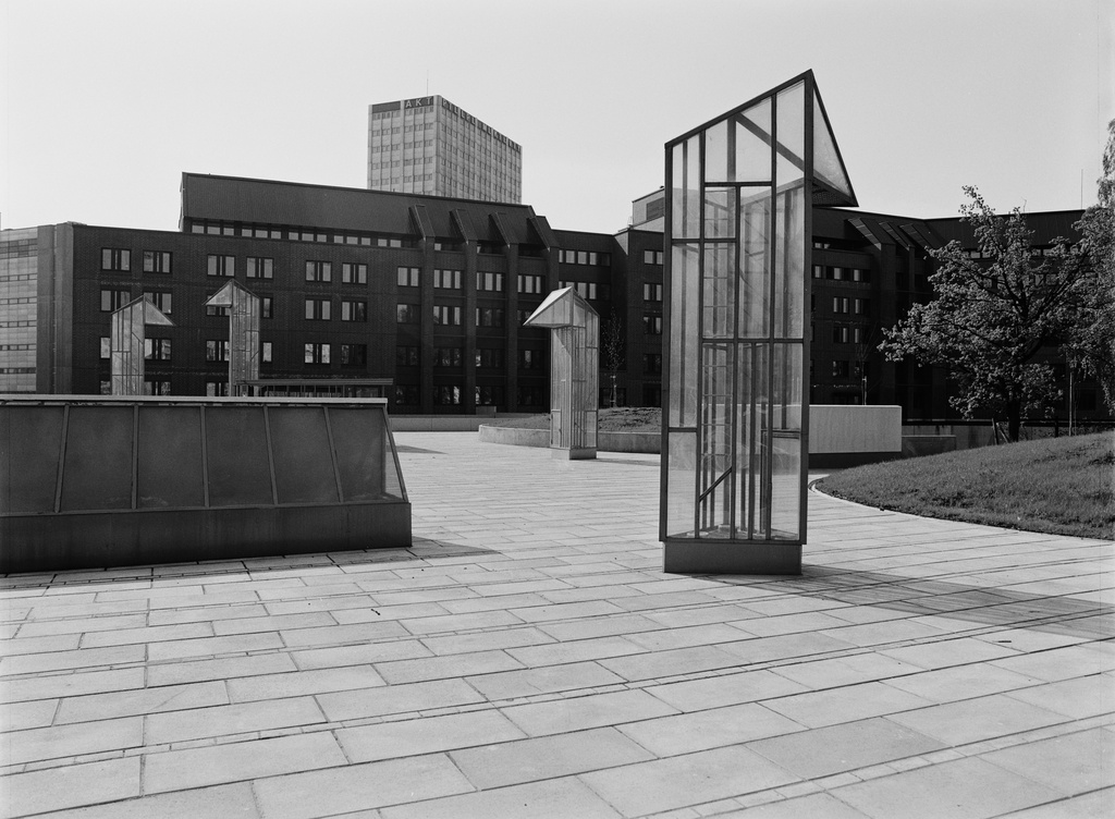 Sörnäisten rantatie 11 a.  Nykyinen Sörnäisten rantatie 13.