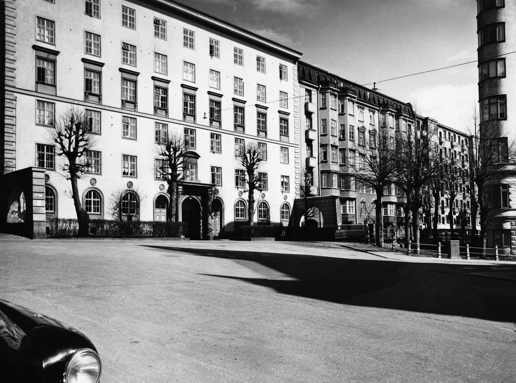 Vuorimiehenkatu 5, 7 Ullanlinnassa Ankeriaan korttelissa.