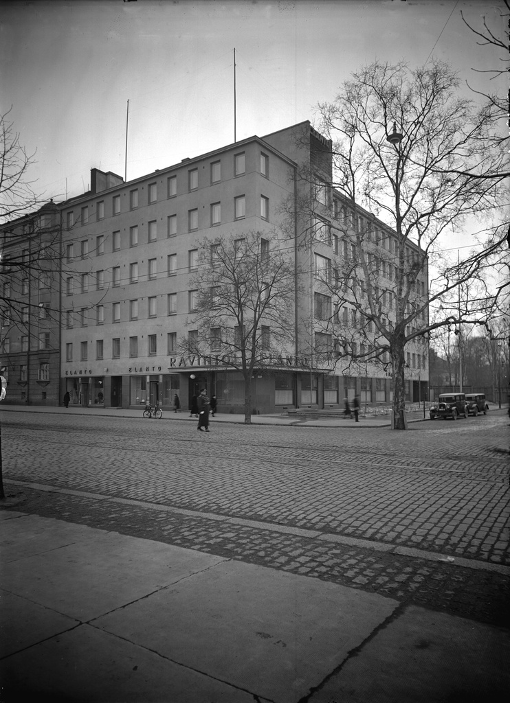 Elannon uusi kiinteistö, jossa oli ravintola n:o 8. Turuntie 40 (= Mannerheimintie 68).