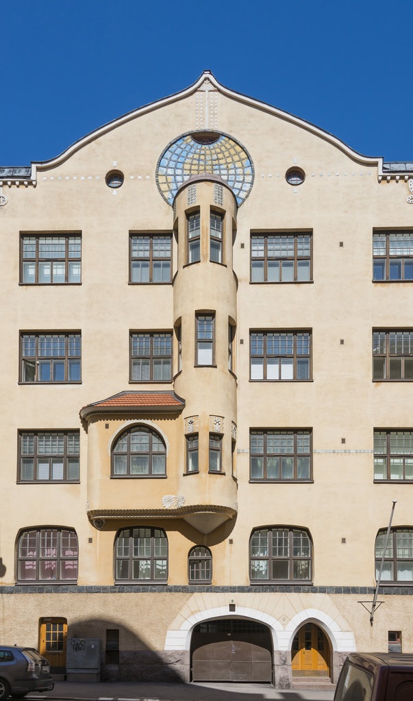 Pietarinkatu 9. Usko Nyströmin suunnittelema rakennus "Kointähti" vuodelta 1907. Yksityiskohta - erkkeri.
