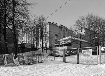 Oy Teboil Ab:n huoltoasema, Hämeentie 55. Taustalla Helenan vanhainkoti.  duplicate photo