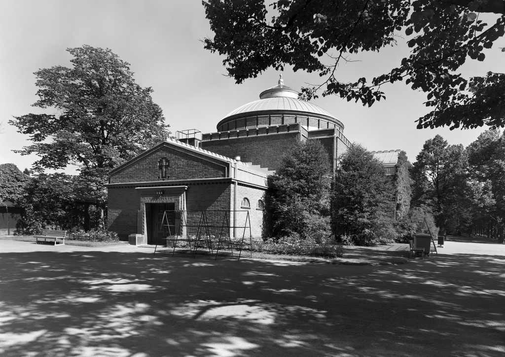 Malmin hautausmaan kappeli.